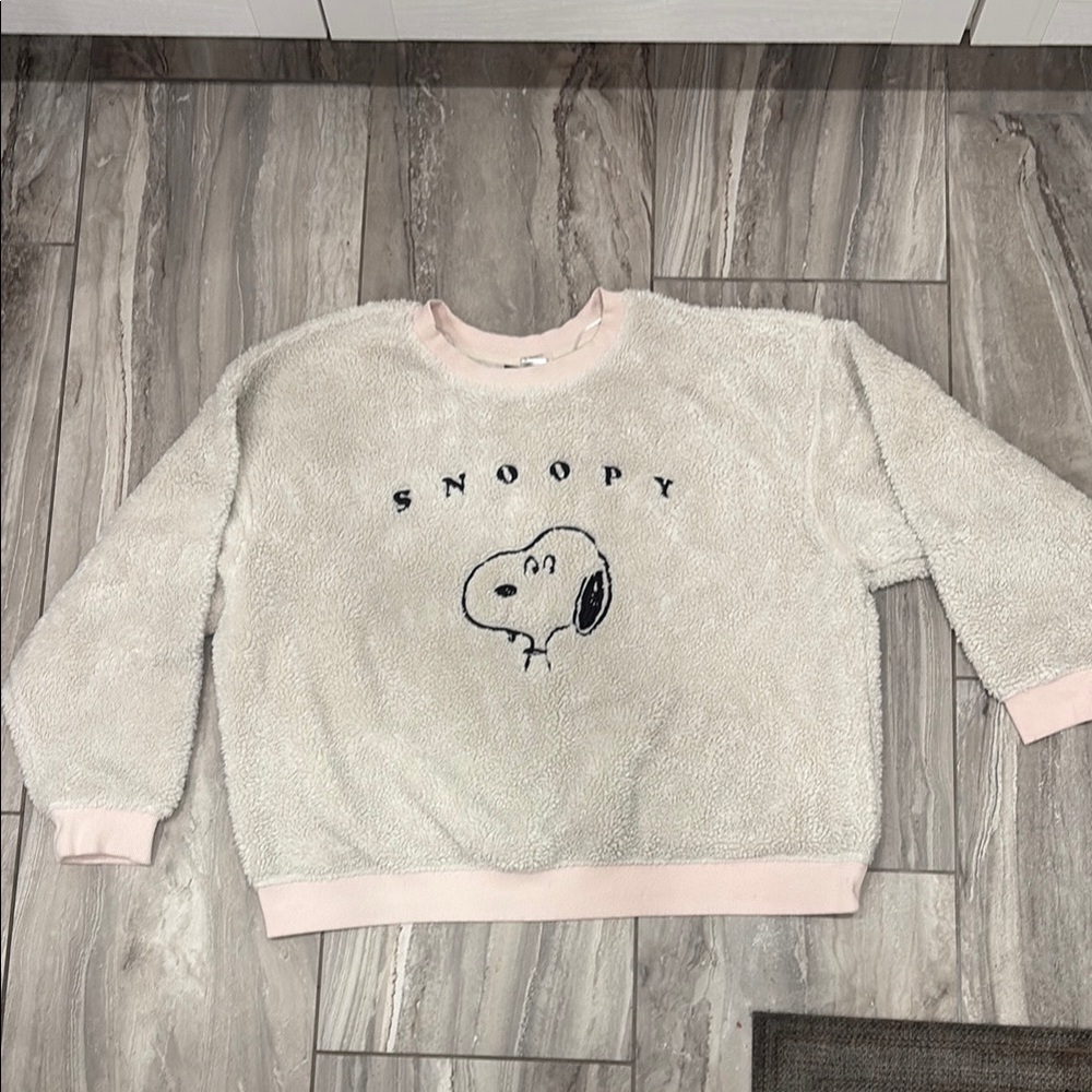 H&M Cream and Pink Snoopy Sweater